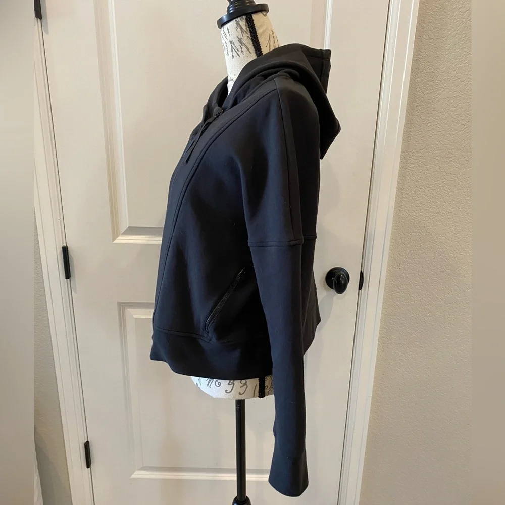 Gorgeous little Calia jacket - Picture 2 of 3